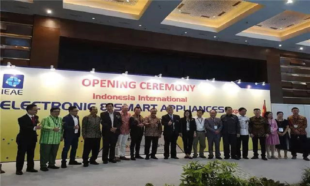 機会は、インドネシアのe  -  cigs市場の開放を伴う